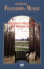 Czterech mężczyzn na brzegu lasu